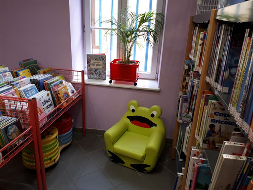 Bibliothèque municipale Robert Vécrin - ENNERY Gallery - France