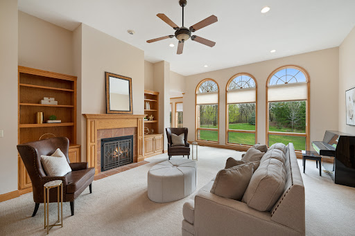 Mark Thiel Coldwell Banker Realty Gallery - United States