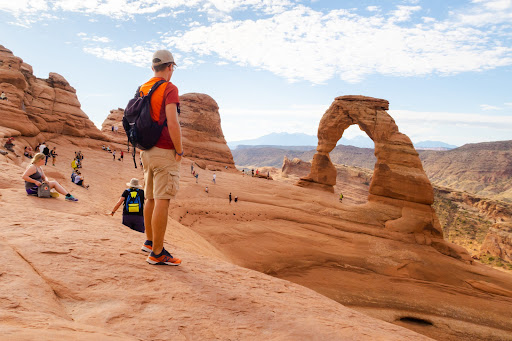 Bindlestiff Tours - Visual
