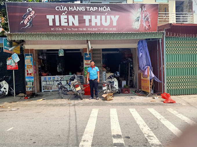 Cửa Hàng Tạp Hóa Tiến Thúy