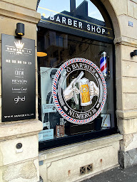 Photo n°3 de COIFFEUR-BARBIER NUMERO16 à Flers (Salon de coiffure)