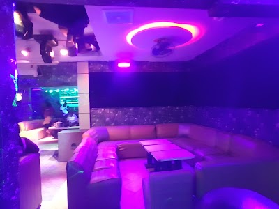 Photos of Numeric Club