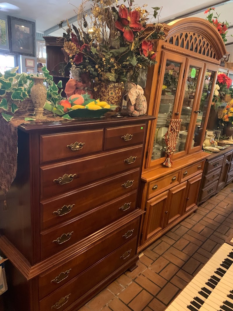 NATURE COAST CHARITY & THRIFT STORE photo 3