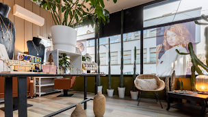 Photo n°1 de Avenue 76 Le Salon à Lorient (Salon de coiffure)