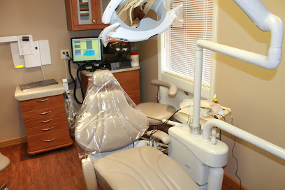Jeneen Martin DDS - Distinctive Dentistry