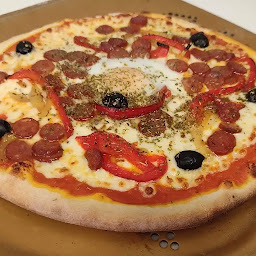 Photo n°2 de LA FRAYOTTE Pizzas Burgers Snack Restaurant Pizzeria Fast food Friterie à Pays de Belvès (Saladerie)