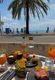 Photo n°35 de 𝐒𝐢𝐱𝐭𝐲-𝐓𝐡𝐫𝐞𝐞 𝟔𝟑🌵 à Nice (Bar à tapas)