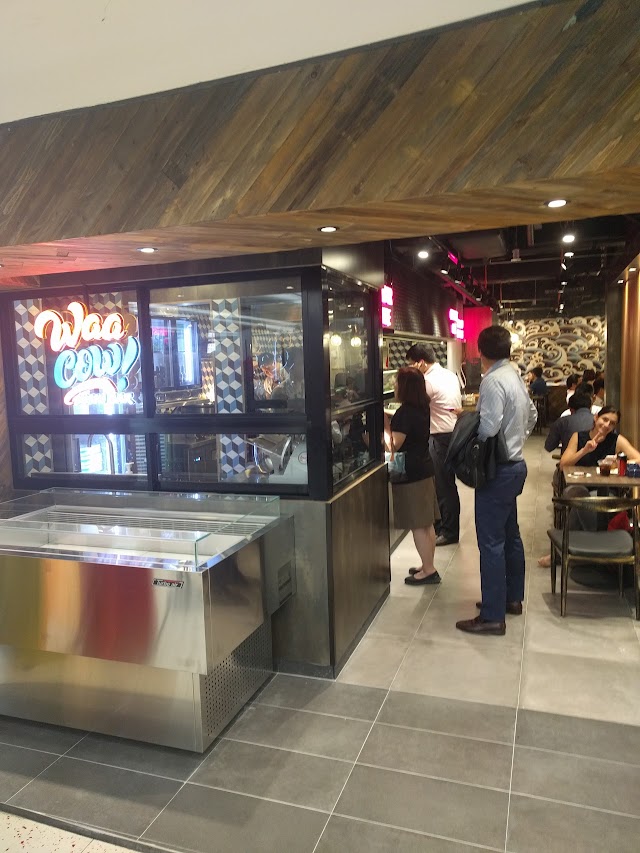 Waa Cow! Sushi Bar