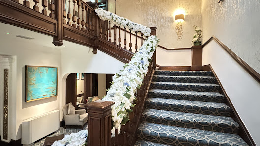 Crackin Events | Wedding & Event Decor 65A Cessnock Rd, Hurlford, Kilmarnock KA1 5DD, United Kingdom