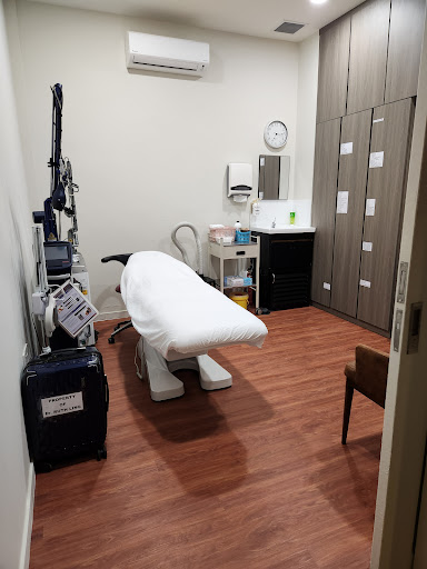 The Corner Skin Specialist Clinic (Dr Ruth Ling)