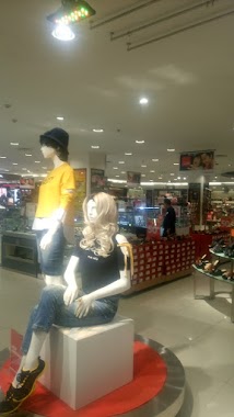 Matahari Dept. Store, Author: Yuliandaru Jr