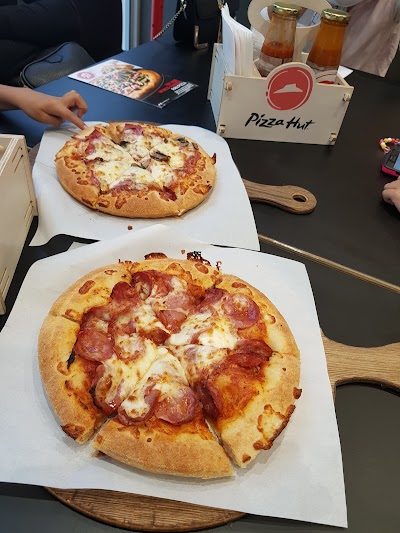 Photos of Pizza Hut Mall of the South