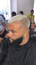 Photo n°7 de Vip Style COiffure à Marseille (Salon de coiffure)