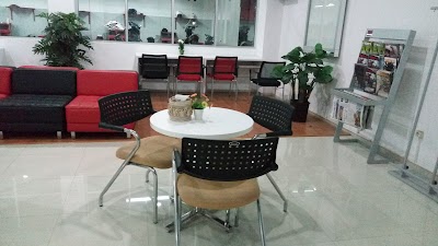 Photos of Wahana Ritel Honda Kupang