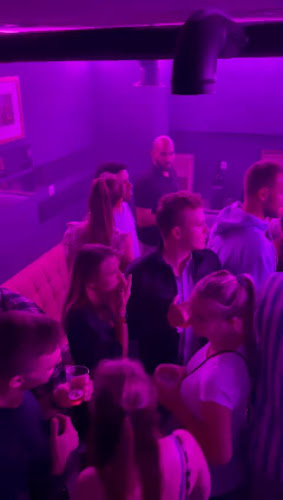 Comentários e avaliações sobre o Crypto Bar,