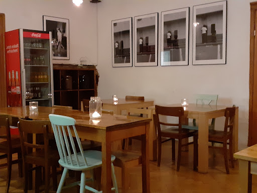 Lino's Barbecue - Visual