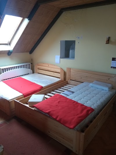 Photos of Fenyő B&uacute;torbolt