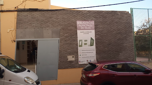 Biblioteca María Morales
