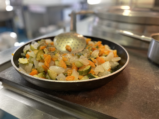 Photo 1 - 14 Repas Services