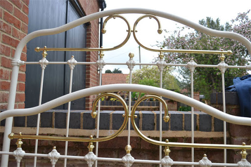 Coast to Country Antique Beds - Thumbnail