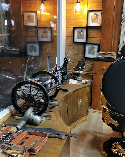 Sweeneysbarbershop Balham - London