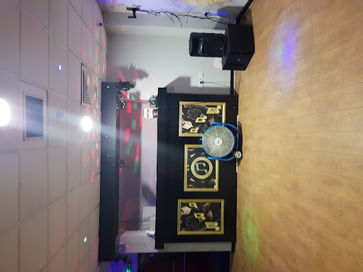 E M Lounge and Night Club Gallery - United Kingdom