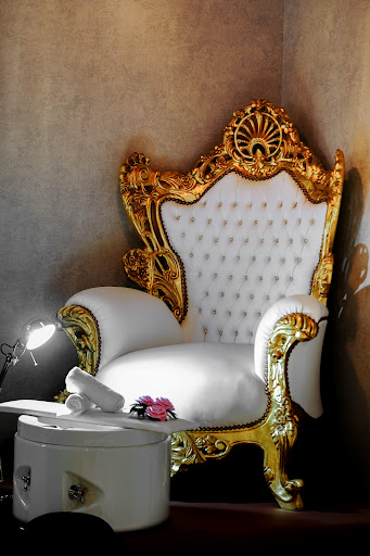 Cristina Flores Beauty Salon - Thumbnail