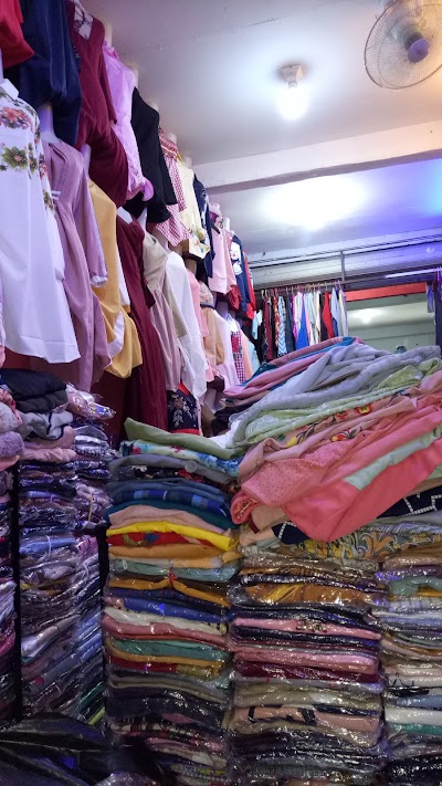 Photos of Pasar Sentral Wonomulyo