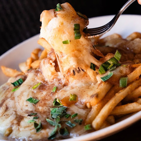 Wally's Wisconsin Tavern by null