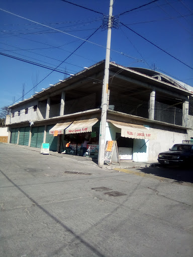 Pollería y Carniceria El Jefe.