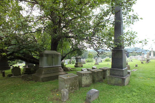 Old Apollo Cemetery - Thumbnail