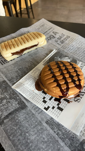 Photo 3 - XV Burger