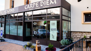 Photo n°1 de Salon Carpe Diem Artisan Coiffeur à Cluny (Salon de coiffure)