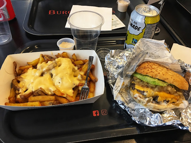 9 Rue du Commandant Rivière, 75008 Paris