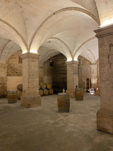VINYES I BODEGUES M. OLIVER S.L.