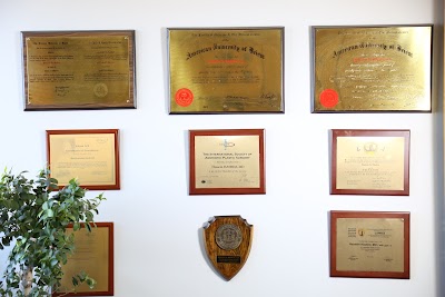 Photos of Dr. Hussein Hashim Clinic