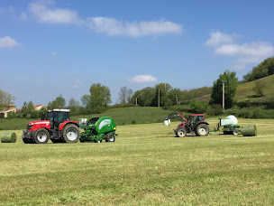Photo n°28 de Faure Groupe à Châteauneuf-du-Rhône (Atelier de réparation de tracteurs)