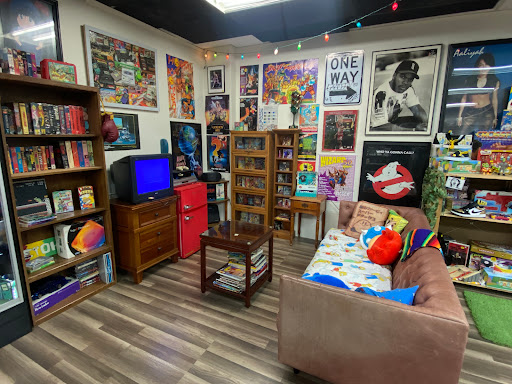 Retro Teyoh's Video Games and Collectibles - Thumbnail