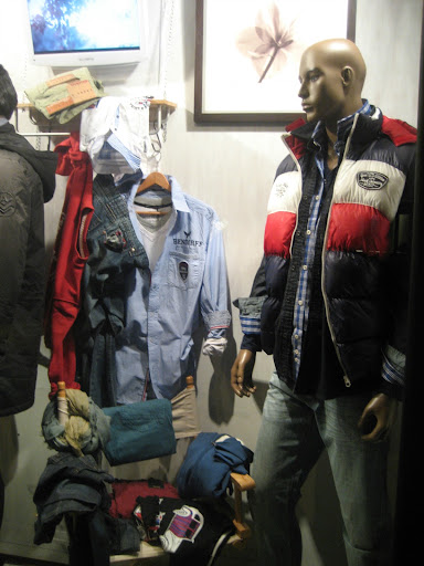 NUCLEO STORE - Visual