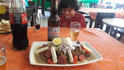 Photos of La Guitarra