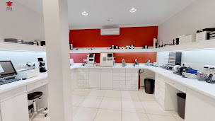 Photo n°3 de Audioprothésiste RUEIL-MALMAISON Optical Center à Rueil-Malmaison (Magasin d'appareils auditifs)