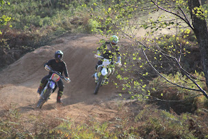 Photo n°5 de MOTO CLUB MX2 SORRU à Renno (Club de sport)