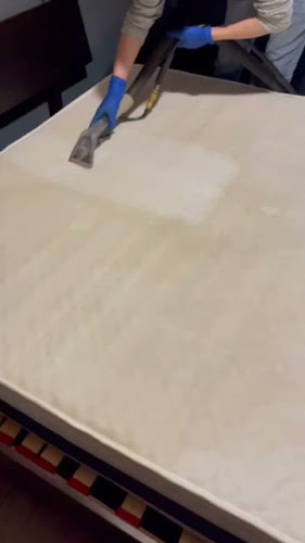 Армія Чистоти хімчистка дивану Київ, прибирання після ремонту Київ, химчистка дивана Киев