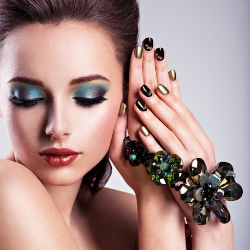 Golden & Nails LLC (10% OFF New Customers)