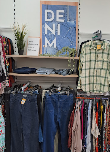 Compton Care Charity Shop - Thumbnail