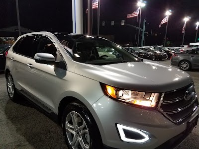 Photos of Shults Ford Lincoln