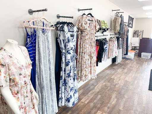Black Fox Boutique - Thumbnail