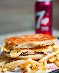 Photo n°7 de Carthaj'i - Les Docks à Marseille (Restaurant tunisien)