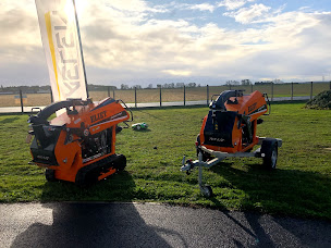 Photo n°19 de Loisirs Services à Pithiviers-le-Vieil (Concessionnaire de remorques utilitaires)
