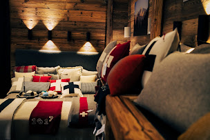 Photo n°24 de NIVALIS Boutique ARPIN Les Gets à Les Gets (Magasin d'ameublement et de décoration)